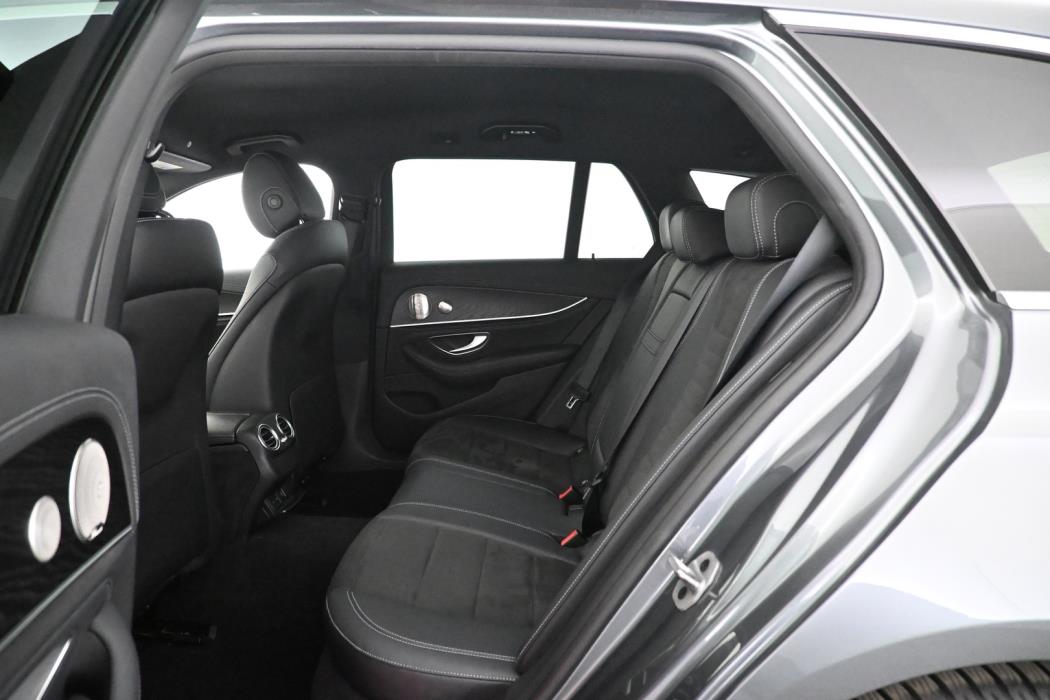 MERCEDES-BENZ E 2022