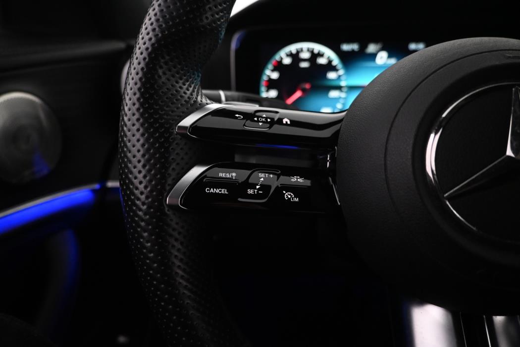 MERCEDES-BENZ E 2022