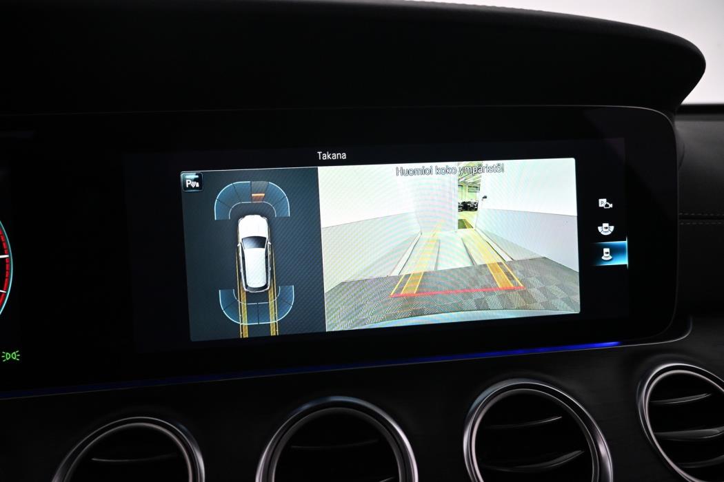 MERCEDES-BENZ E 2022