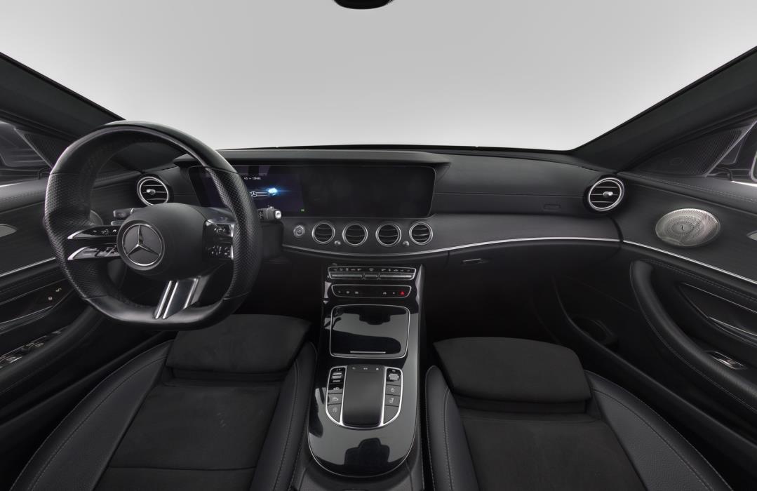 MERCEDES-BENZ E 2022