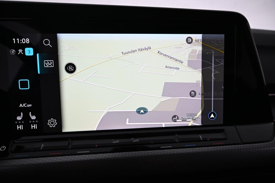 VOLKSWAGEN Golf 2023