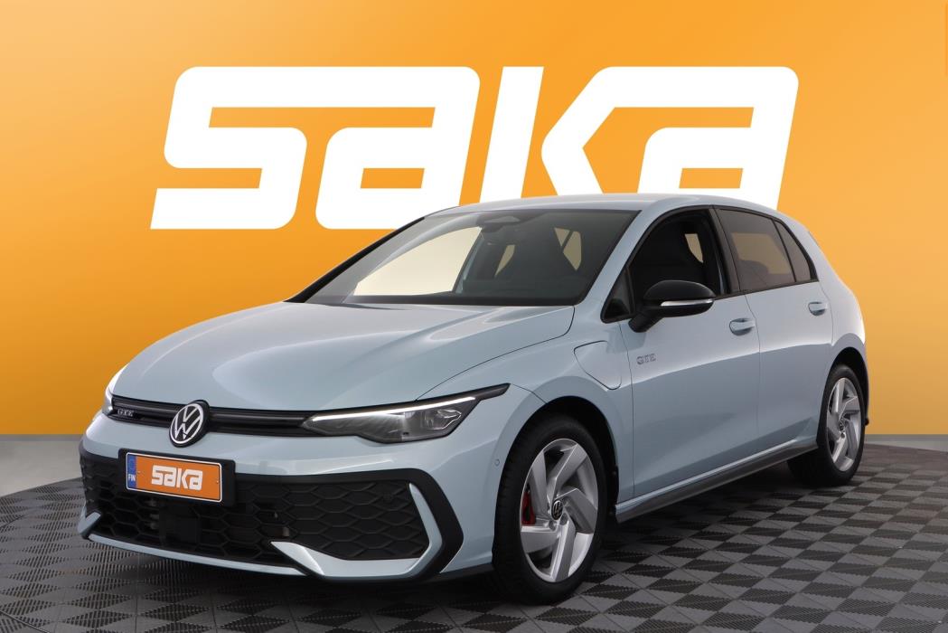 VOLKSWAGEN Golf 2026