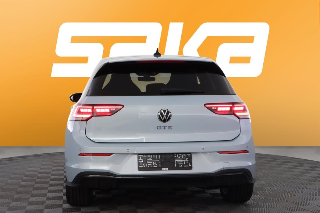 VOLKSWAGEN Golf 2026