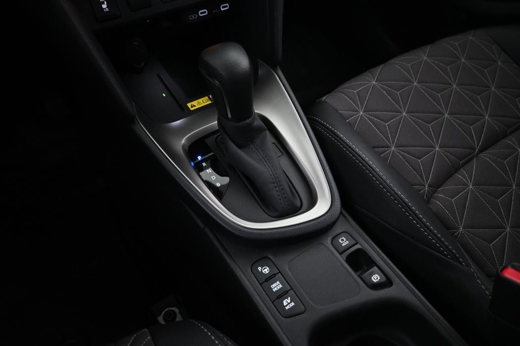 TOYOTA Yaris Cross 2024