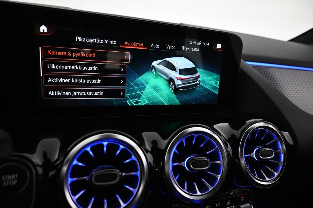 MERCEDES-BENZ EQA 2021