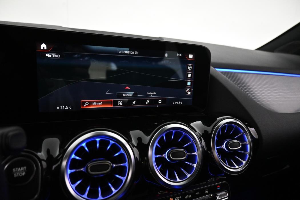MERCEDES-BENZ EQA 2021