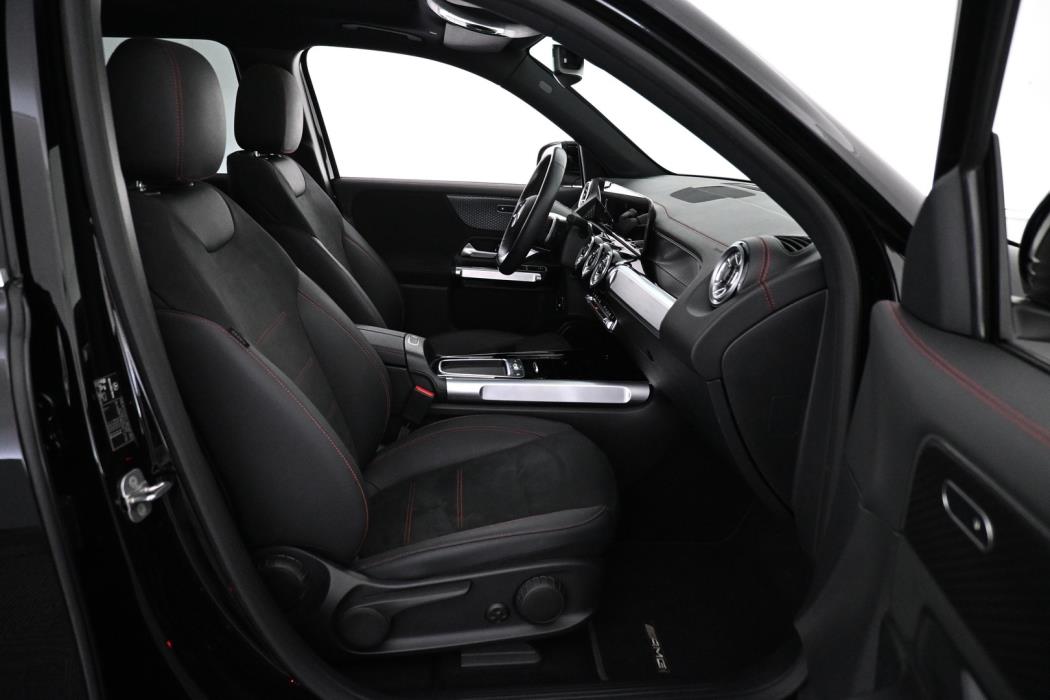 MERCEDES-BENZ EQB 2025