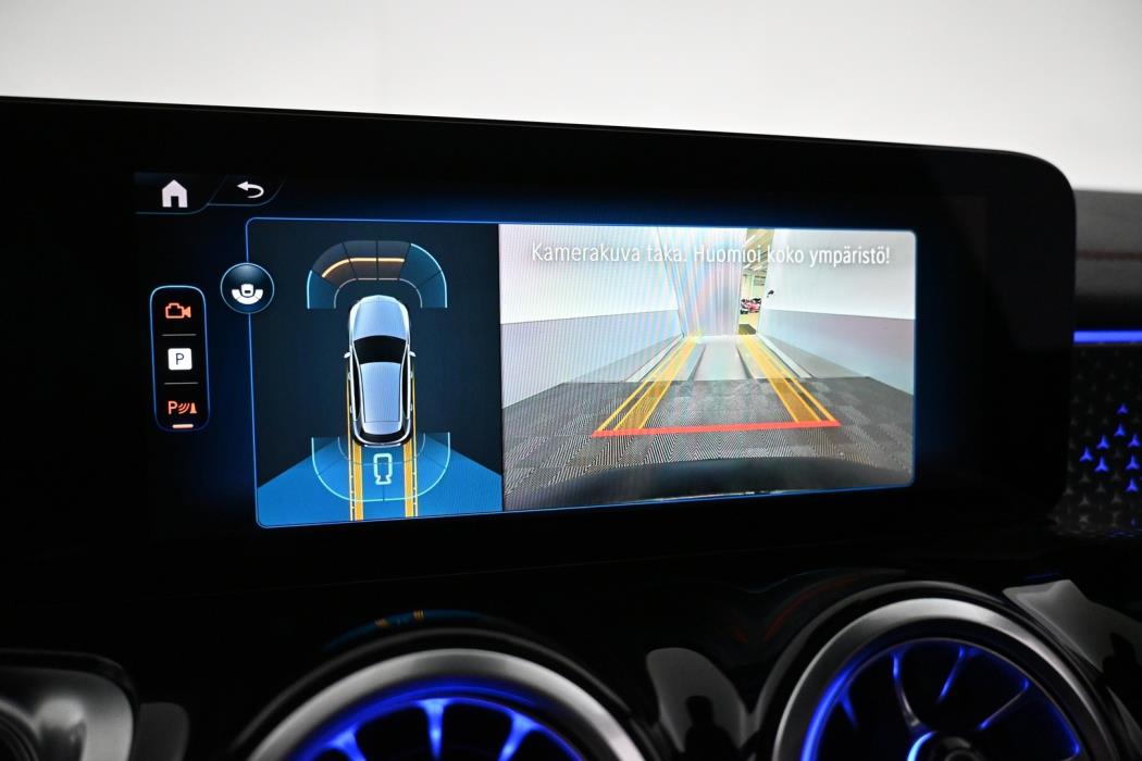 MERCEDES-BENZ EQB 2025