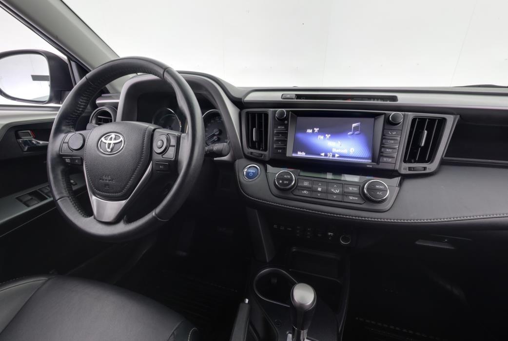 TOYOTA RAV4 2017