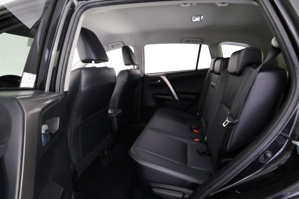 TOYOTA RAV4 2017