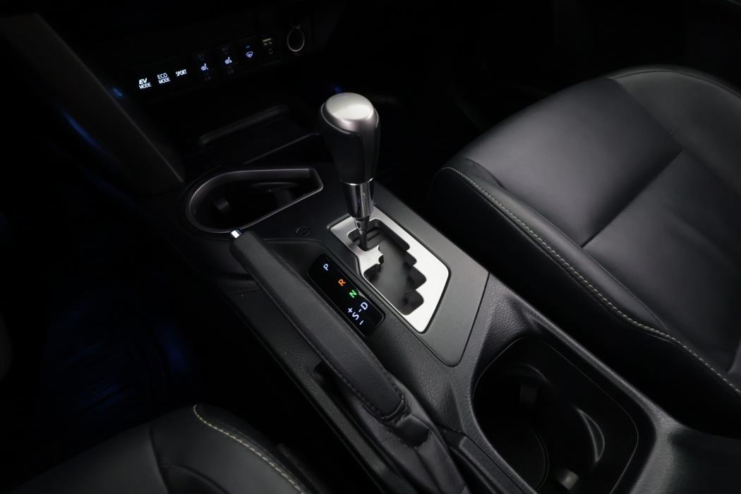 TOYOTA RAV4 2017
