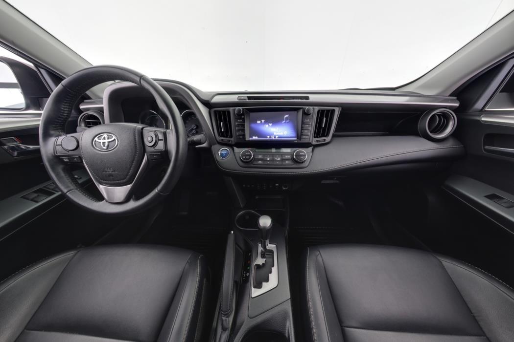TOYOTA RAV4 2017