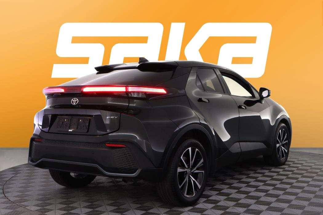 TOYOTA C-HR 2024