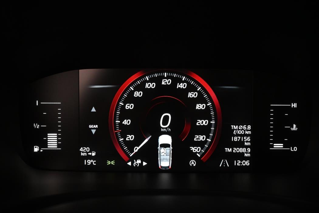 VOLVO V90 Cross Country 2018