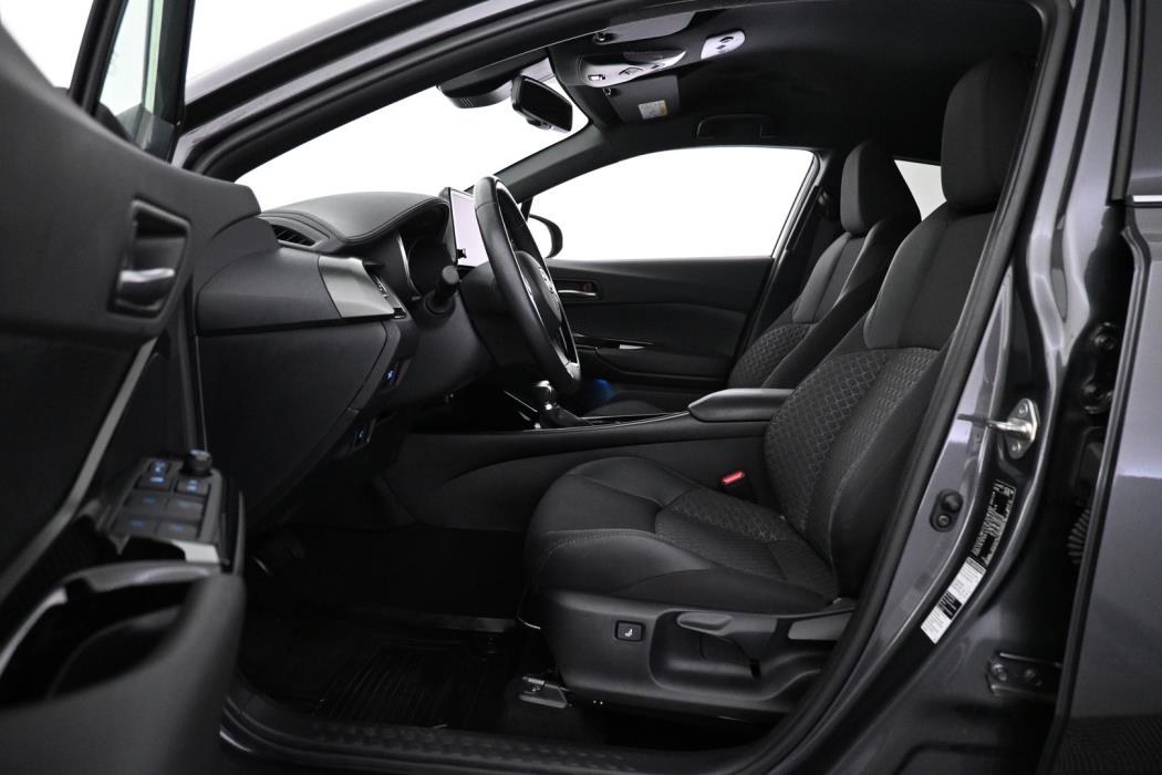TOYOTA C-HR 2023