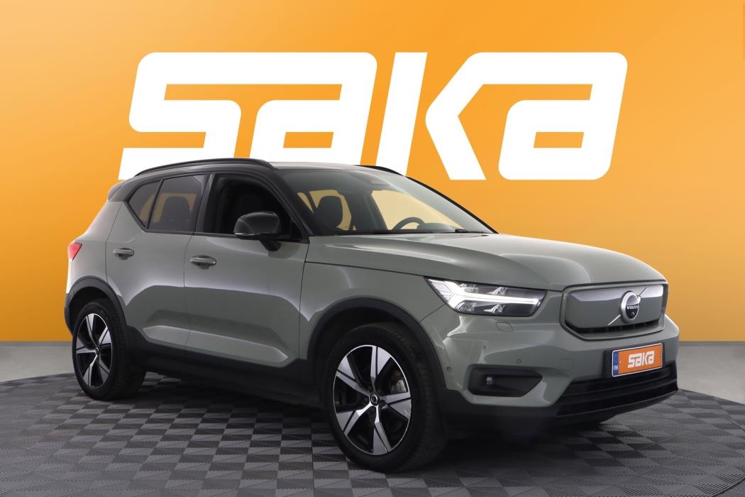 VOLVO XC40 2022