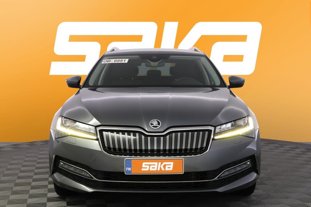 SKODA Superb 2023