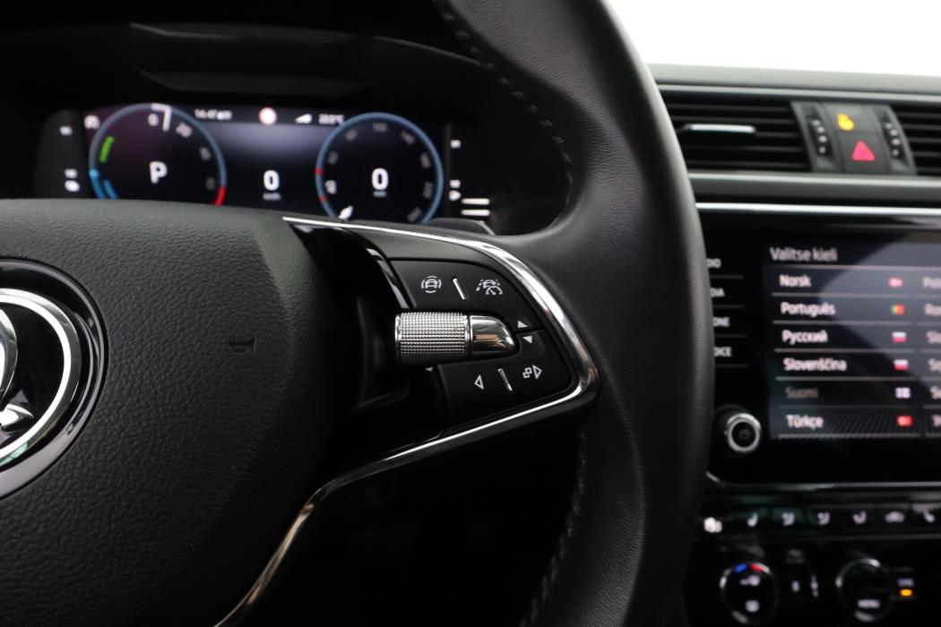 SKODA Superb 2023