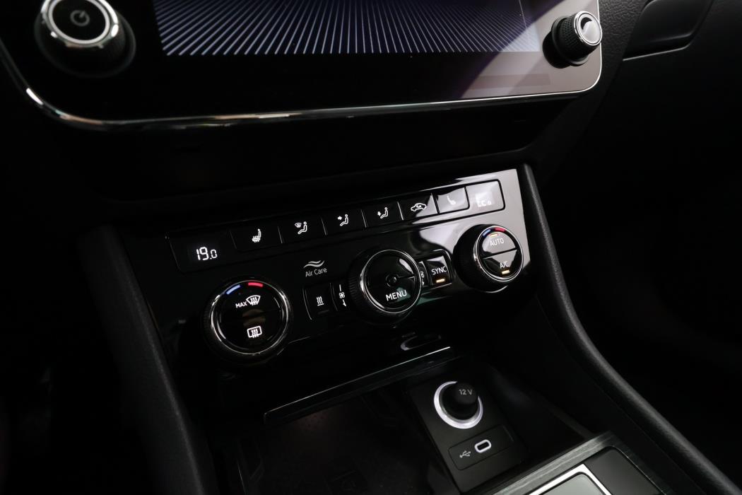 SKODA Superb 2023