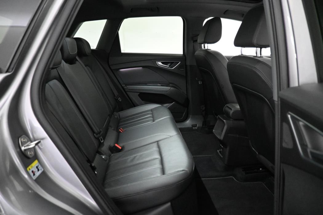 AUDI Q4 e-tron 2022