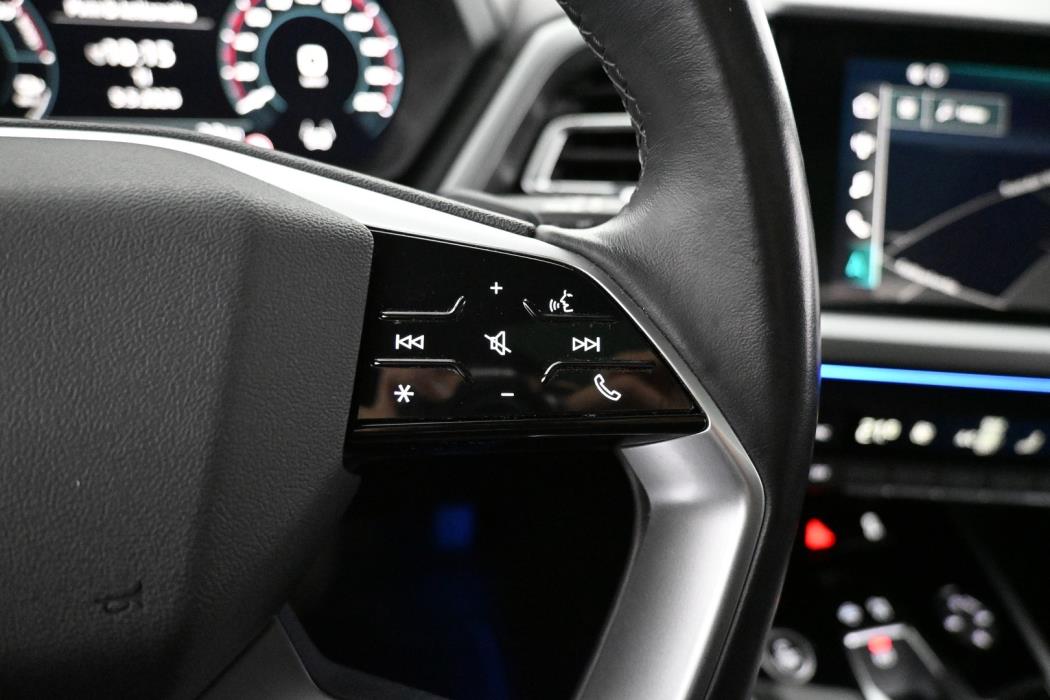 AUDI Q4 e-tron 2022