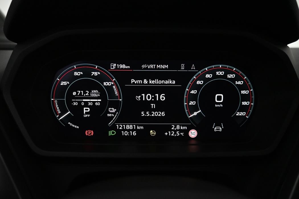 AUDI Q4 e-tron 2022