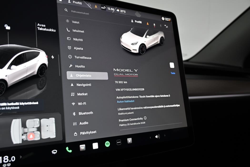 TESLA Model Y 2022