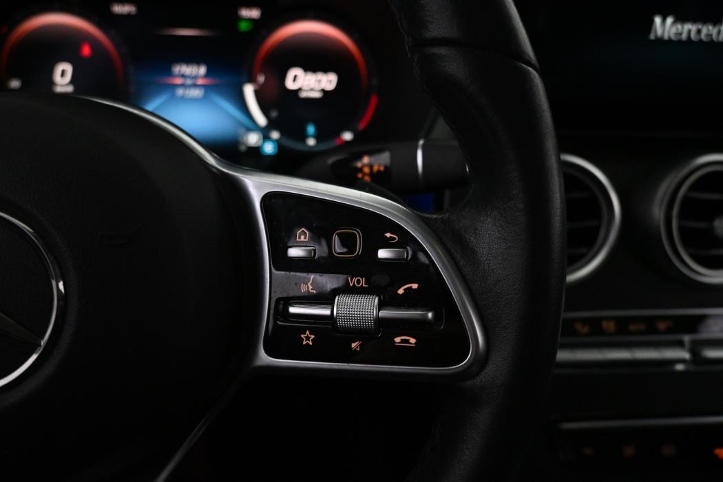 MERCEDES-BENZ GLC 2020