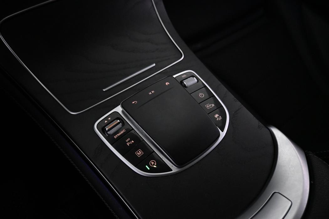 MERCEDES-BENZ GLC 2020