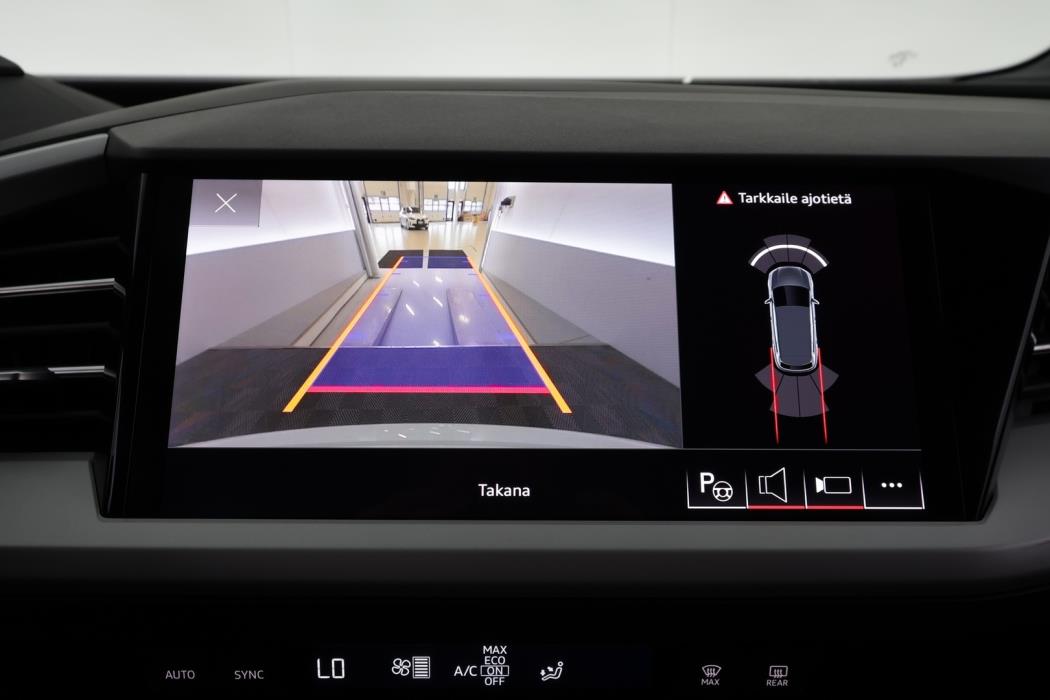 AUDI Q4 e-tron 2023