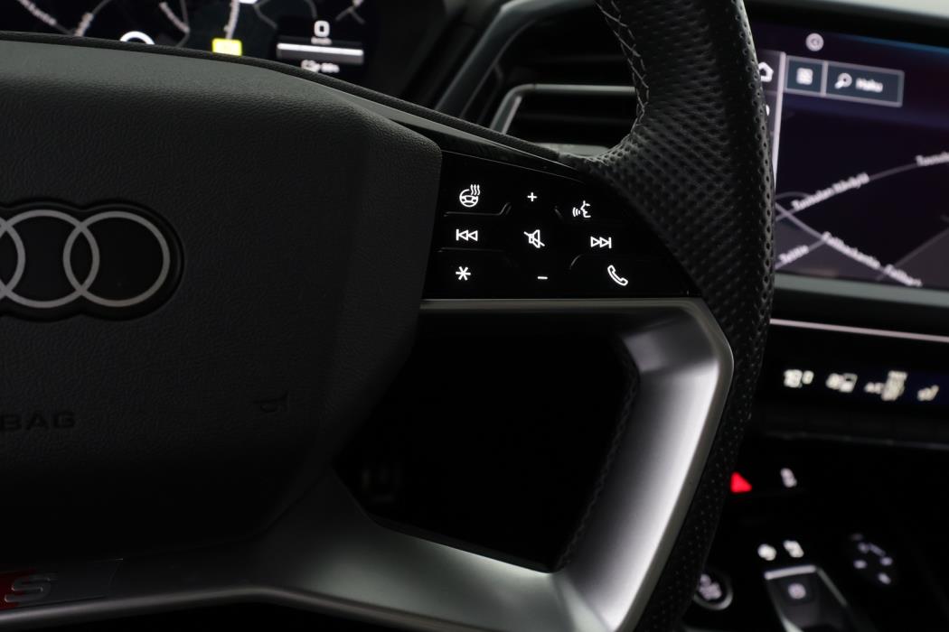 AUDI Q4 e-tron 2022