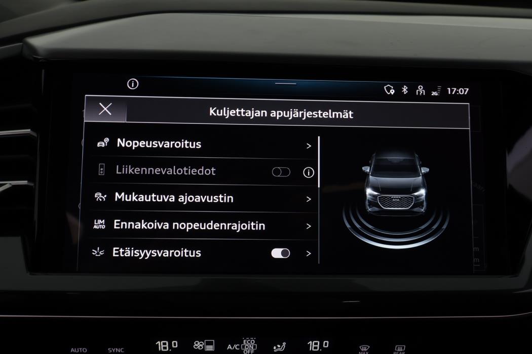 AUDI Q4 e-tron 2022