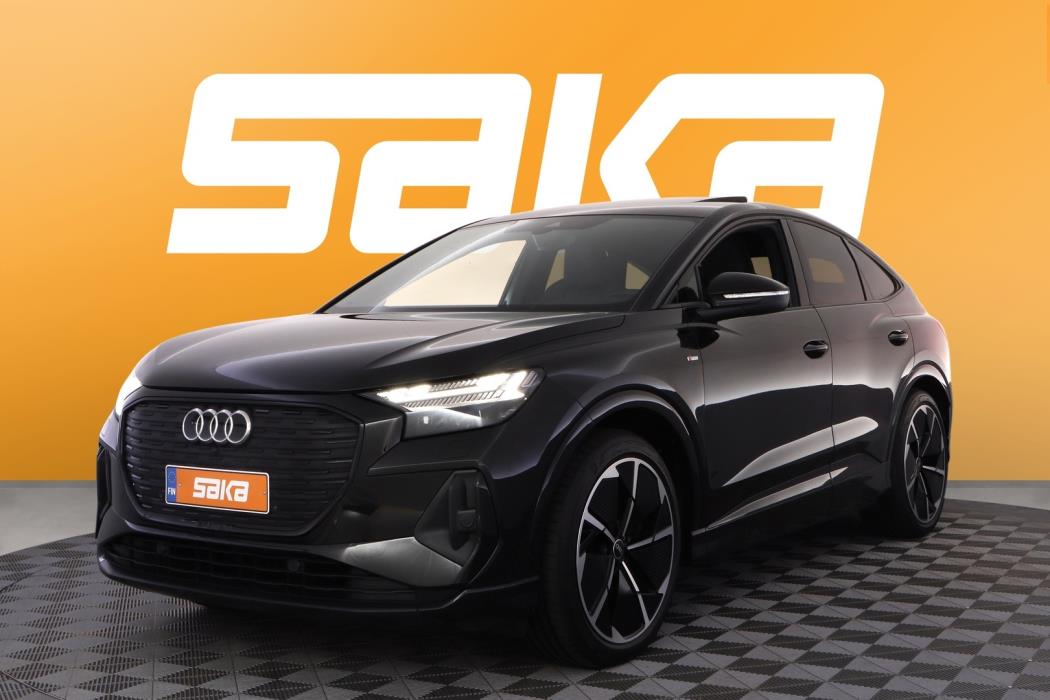 AUDI Q4 e-tron 2022
