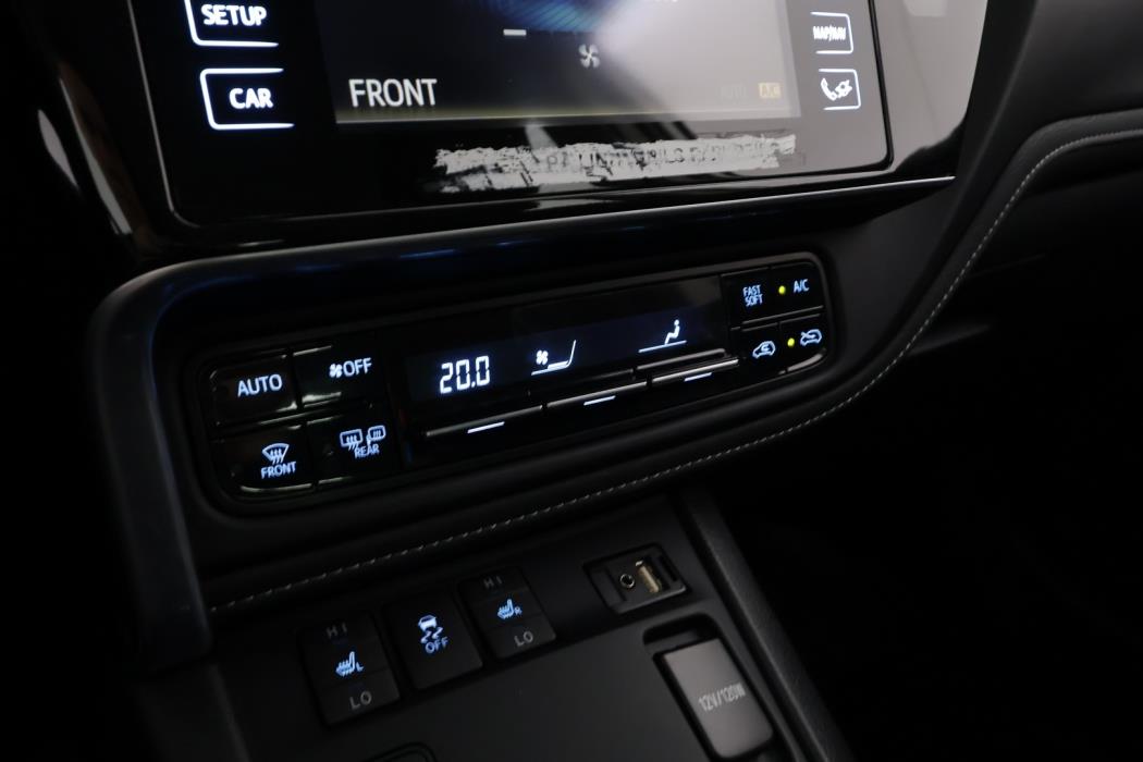 TOYOTA Auris 2017