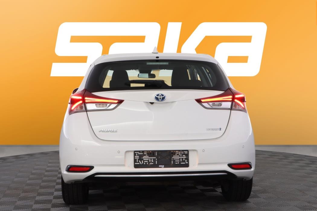 TOYOTA Auris 2017