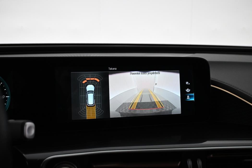 MERCEDES-BENZ EQC 2022