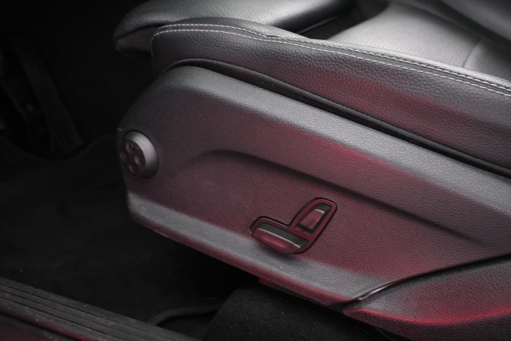 MERCEDES-BENZ EQC 2022