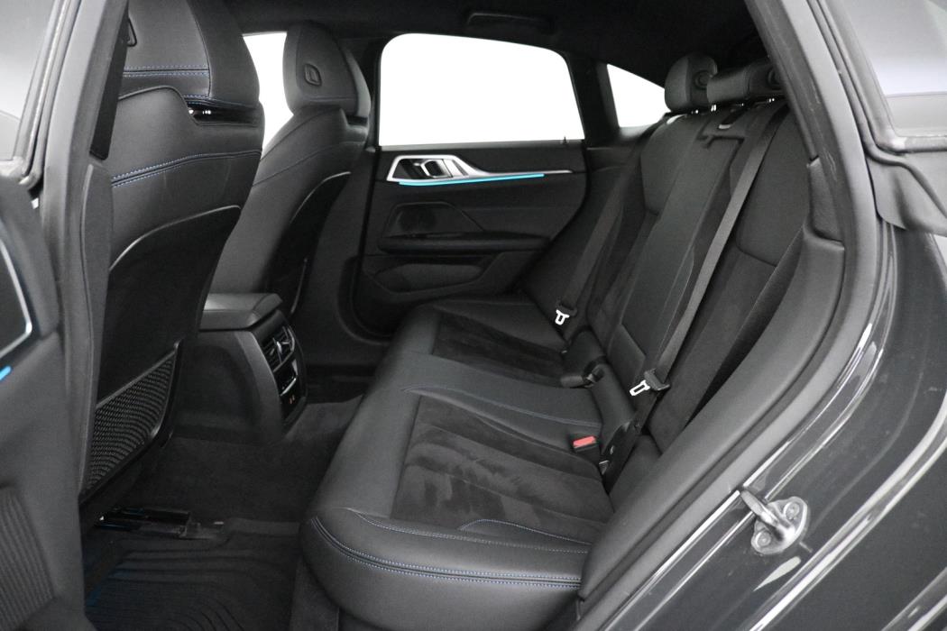 BMW i4 2023