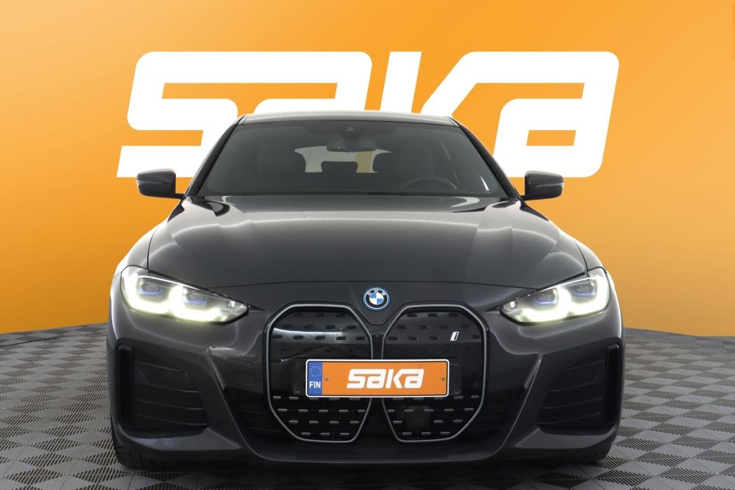 BMW i4 2023