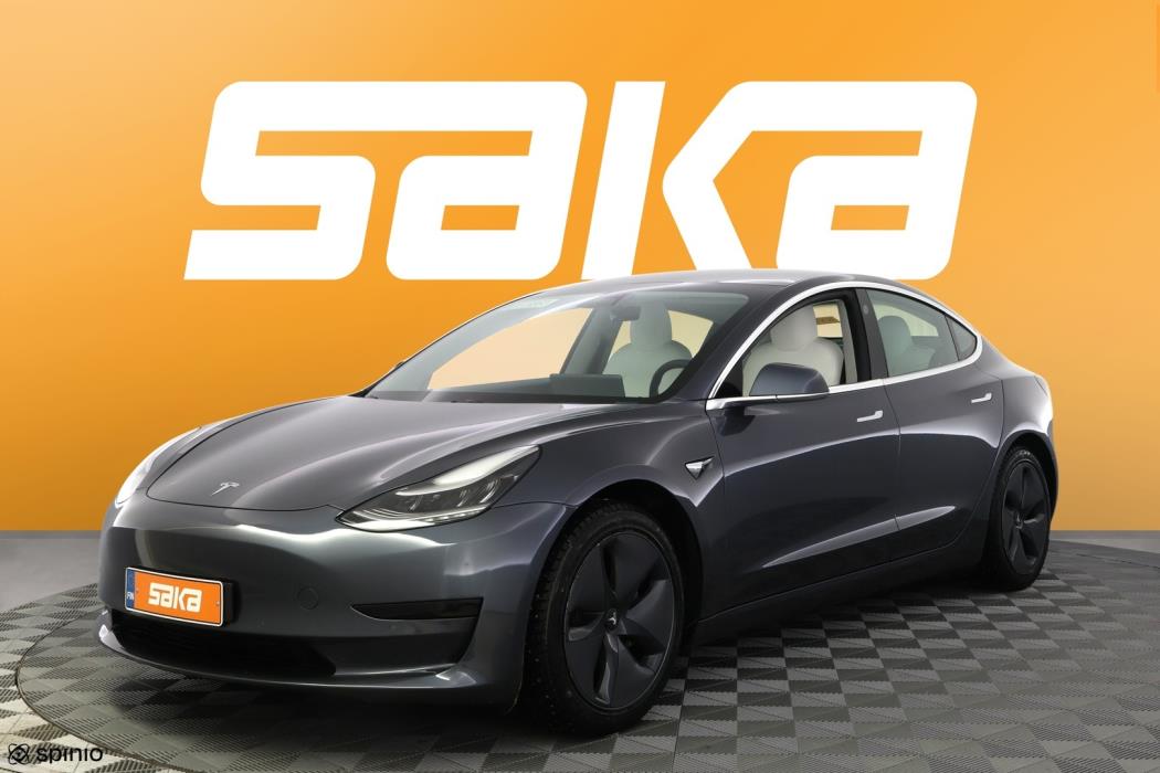 TESLA Model 3 2020