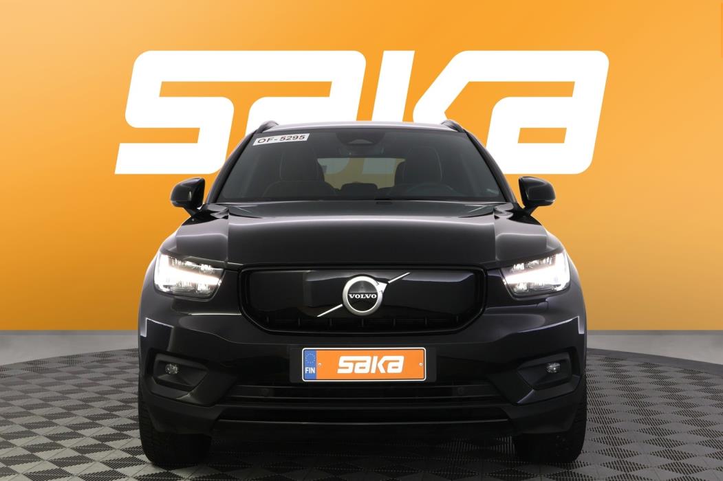 VOLVO XC40 2022