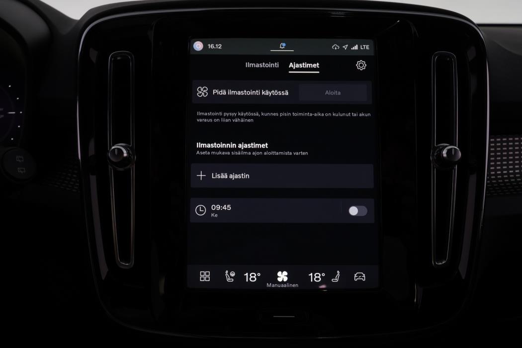 VOLVO XC40 2022