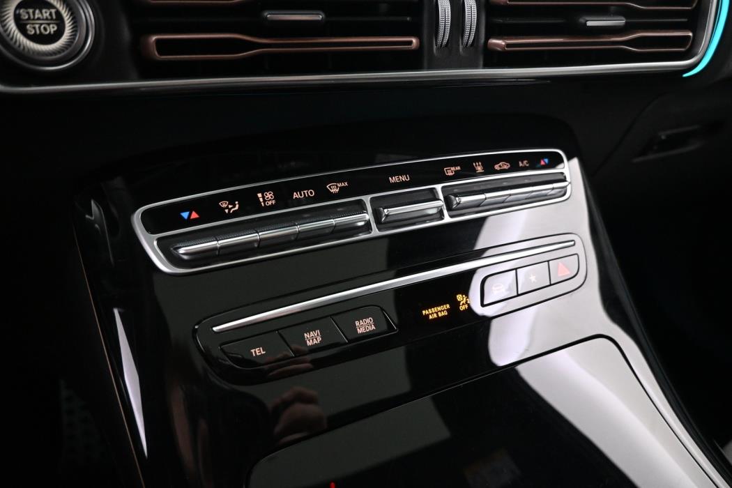 MERCEDES-BENZ EQC 2023