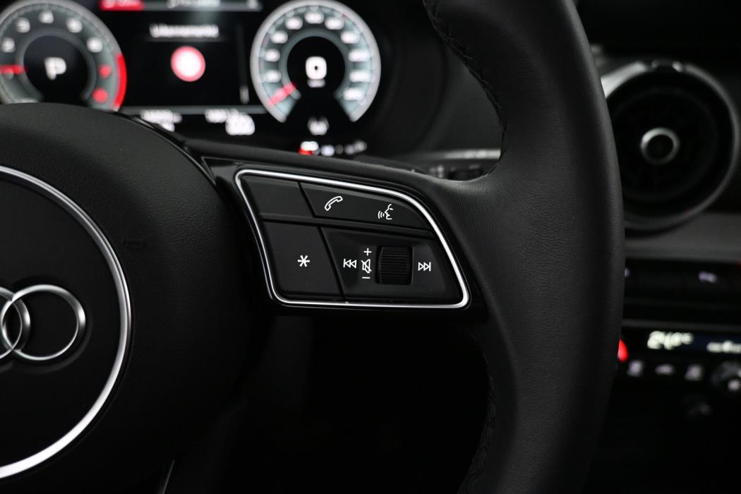 AUDI Q2 2024