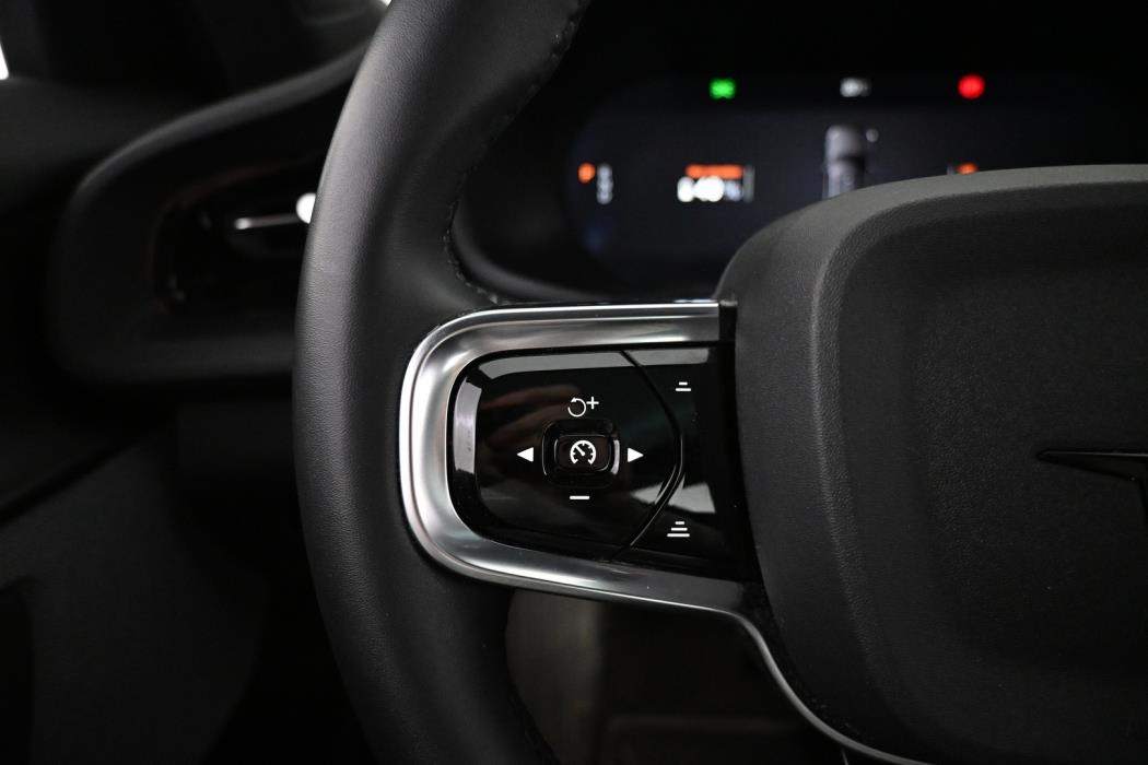 POLESTAR 2 2023