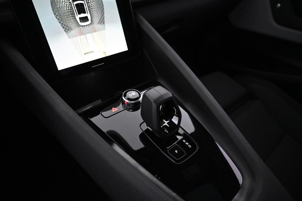 POLESTAR 2 2023