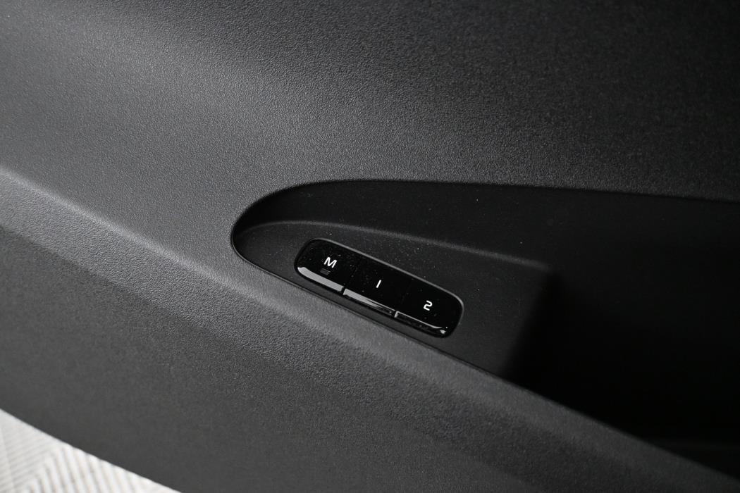 POLESTAR 2 2023