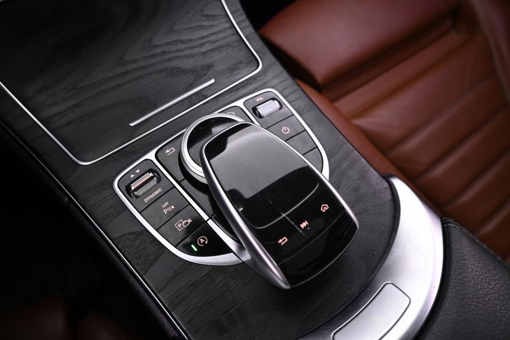 MERCEDES-BENZ C 2019