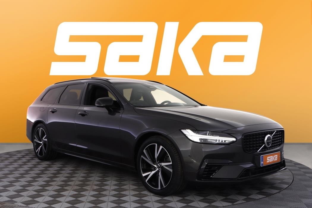 VOLVO V90 2022