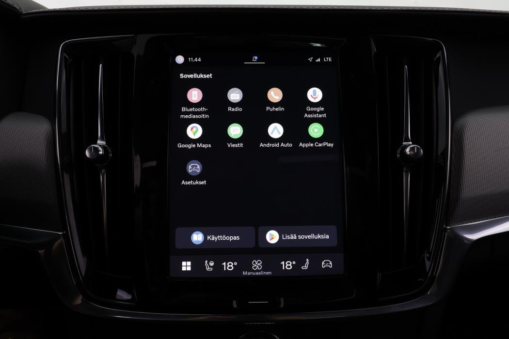 VOLVO V90 2022